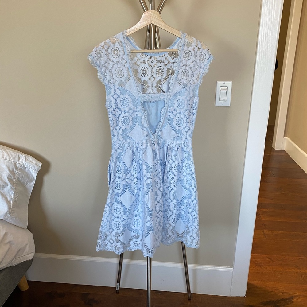 SAYLOR BLUE LACE DRESS - Picture 2 of 2